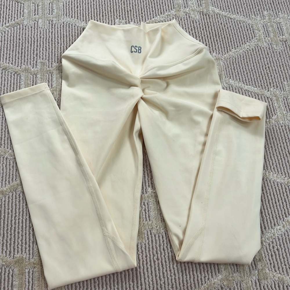 CSB Cream High-Waist Leggings